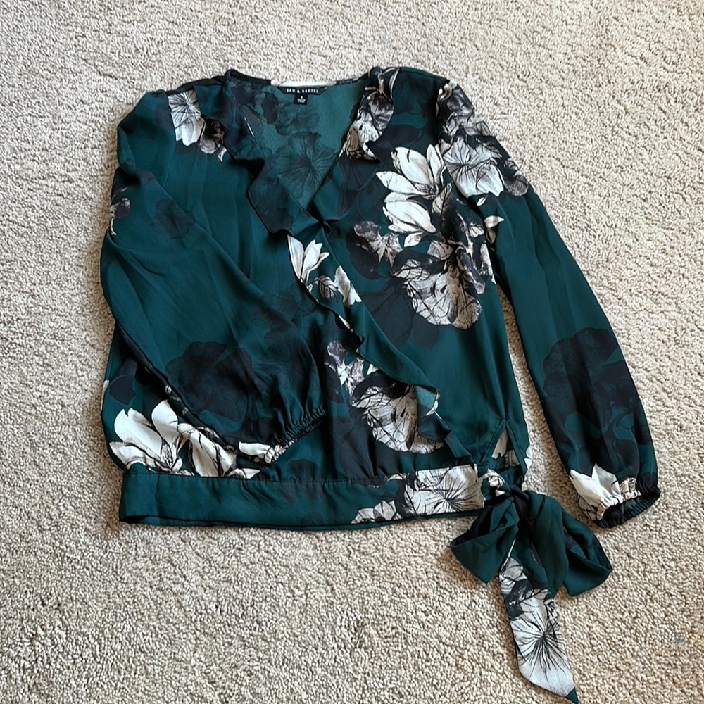 Zac & Rachel dark green floral blouse Size Small